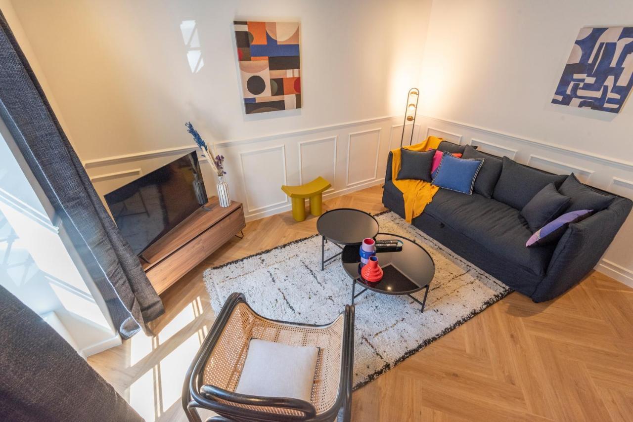 Le Cosy Chic . Proche Gare . Centre-Ville Macon . Neuf . Climatisation . Design . Wifi . エクステリア 写真