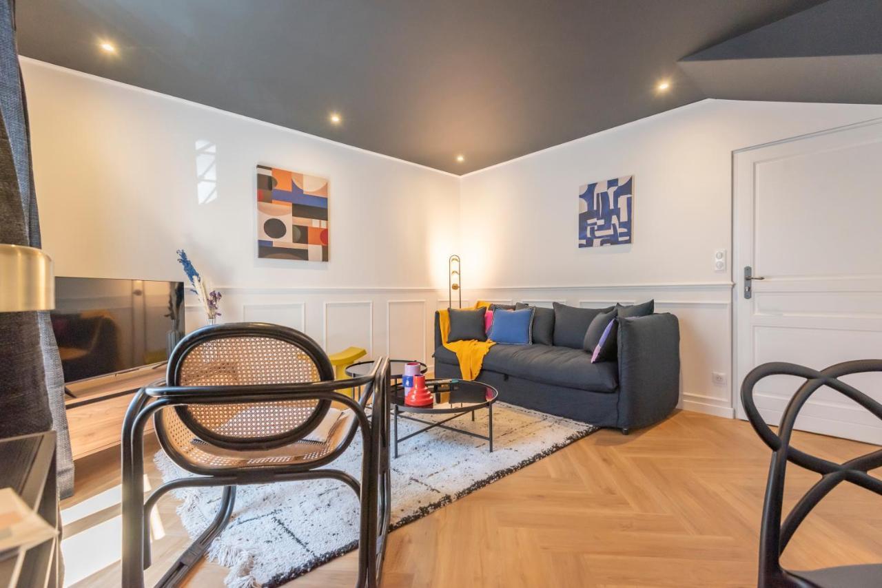 Le Cosy Chic . Proche Gare . Centre-Ville Macon . Neuf . Climatisation . Design . Wifi . エクステリア 写真